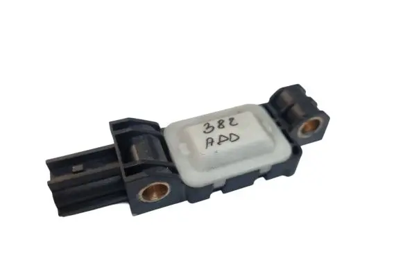 Audi A8 S8 D3 4E Airbag deployment crash/impact sensor 4B0959643D 011035 280505
