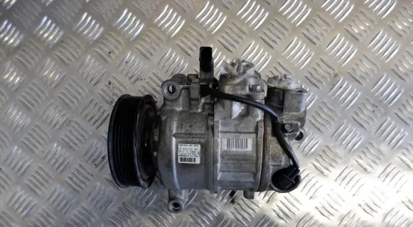 Audi A8 S8 D4 4H Air conditioning (A/C) compressor (pump) 4H0260805E