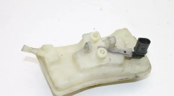 Audi A4 S4 B6 8E 8H Brake fluid reservoir 