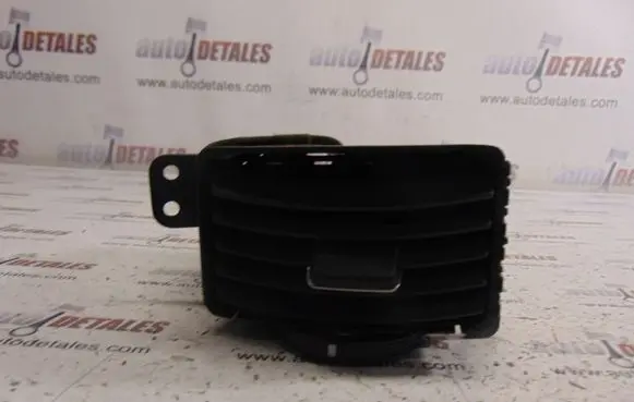 Toyota Corolla Verso AR10 Dashboard side air vent grill/cover trim 5565064010