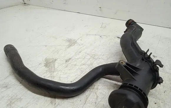 Volvo V70 Oil fill pipe 965433980