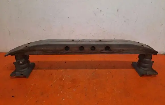 Toyota Avensis Verso Front bumper support beam 