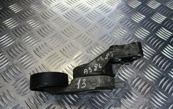 Audi A3 S3 8L Engine mounting bracket