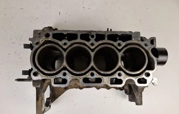 Citroen DS3 Engine block 9670461280