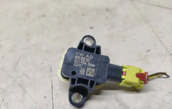 Audi A8 S8 D4 4H Airbag deployment crash/impact sensor 4H0955557