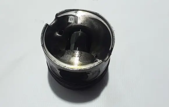 BMW 5 F10 F11 Piston with connecting rod 11257810755