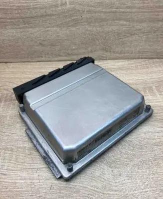Volvo V70 Engine control unit/module ECU 08667710A 0281010319 HT2