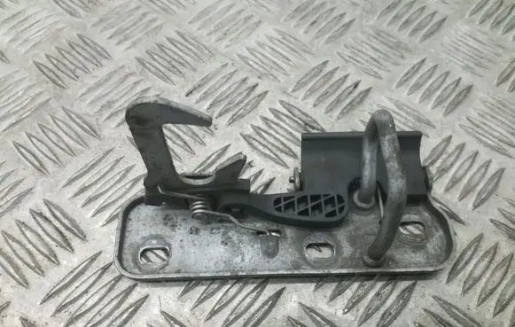 Volkswagen Golf V Engine bonnet/hood lock/latch loop/hook 1K0823480