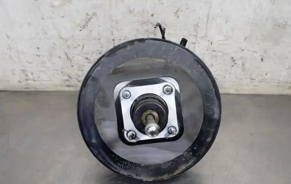 Skoda Fabia Mk2 (5J) Brake booster 6R1614105G