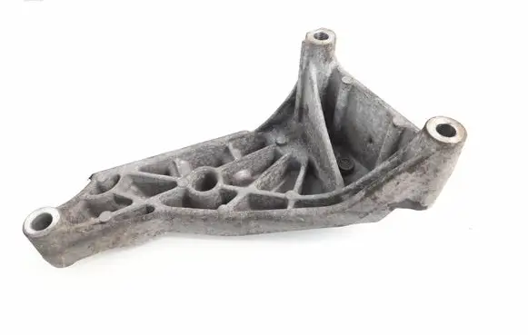 Volkswagen Transporter - Caravelle T5 Engine mounting bracket 03L199207B