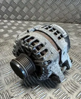 KIA Sorento Generator/alternator 373002F100 135V150A