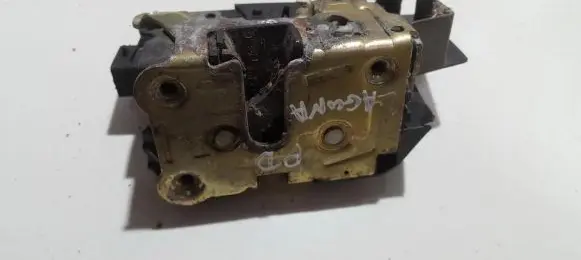 Renault Laguna I Front door lock