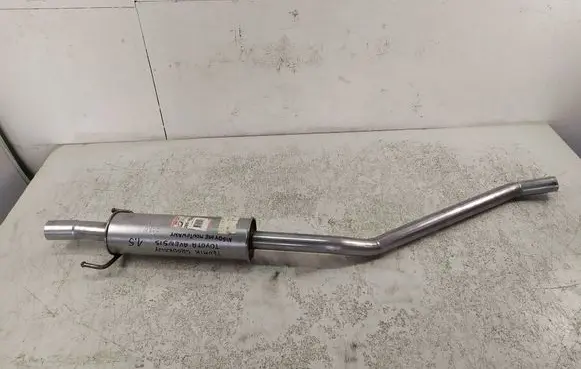 Toyota Avensis T270 Rear muffler/silencer tail pipe MER686 032100 21230N