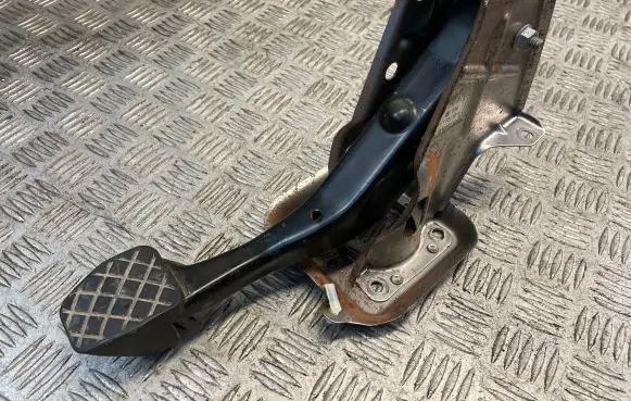 Volkswagen Tiguan Brake pedal 1K1721117H DESTA