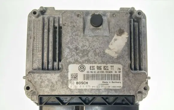 Volkswagen Golf V Engine control unit/module 03G906021TT 03G906021AB 0281014676