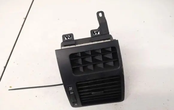 Volkswagen Touran I Dash center air vent grill 1t0819704a