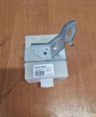 Toyota Avensis T250 Door central lock control unit/module 8974105070 73668012 TA2005768