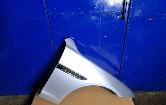 Jaguar XF X260 Fender C2D33153