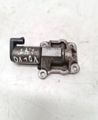 Volvo V70 Camshaft vanos timing valve 8670422 13471161