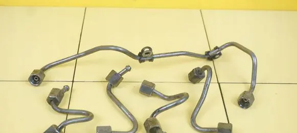 Jeep Compass Fuel injector supply line/pipe 22SP41