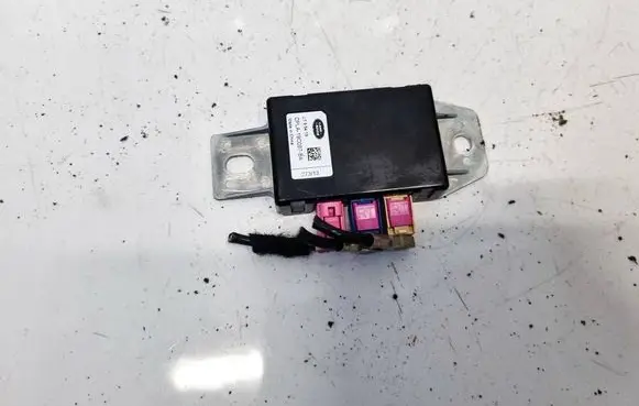 Land Rover Range Rover Evoque L538 Antenna control unit DPLA19C097BA