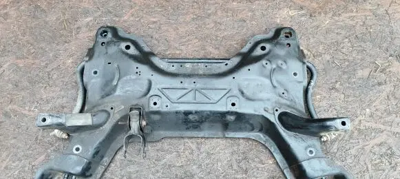 Peugeot 308 Front subframe 742G14208