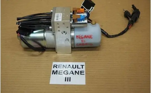 Renault Megane III Convertible roof hydraulic pump DAI1113782 E95409011E