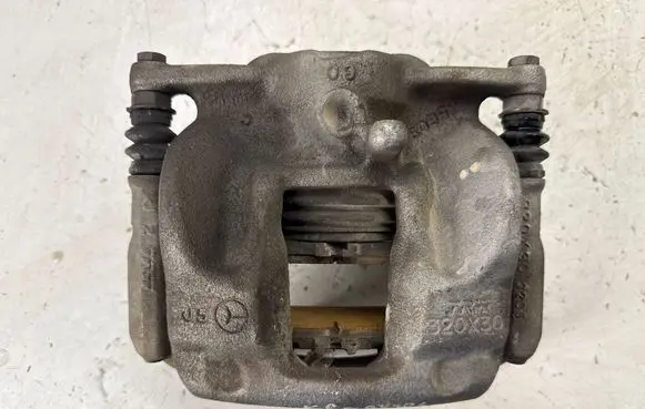 Infiniti QX30 Front brake caliper 411125DA0C A09103 410145DA0A