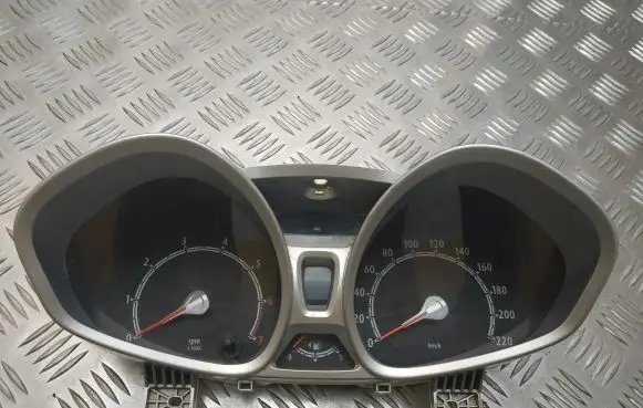 Ford Fiesta Speedometer (instrument cluster) 44ZP435
