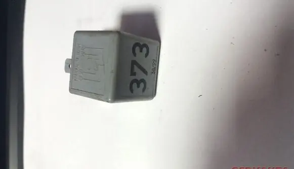 Audi A6 S6 C5 4B Other relay 8D0951253A