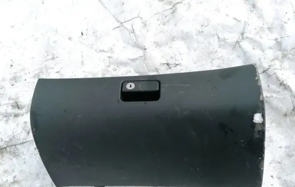 Toyota Avensis T250 Glove box 5555005070 55550-05070