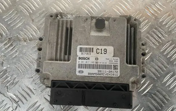 KIA Soul Engine control unit/module 391112A172 0281017146
