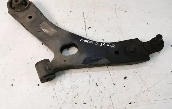 Hyundai ix35 Front lower control arm/wishbone