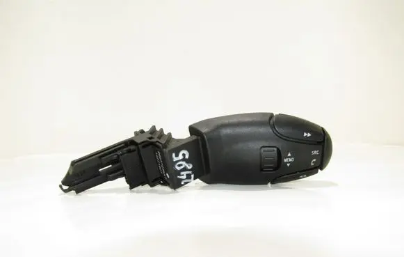 Peugeot 5008 Steering wheel buttons/switches 96637236xt