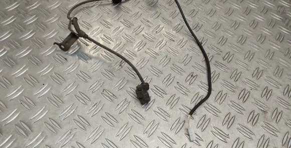 Toyota Yaris Rear ABS sensor wiring 
