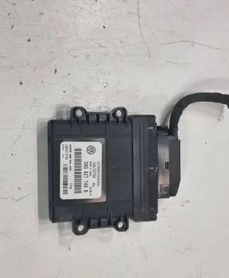 Volkswagen PASSAT B7 USA Gearbox control unit/module 09G927749B