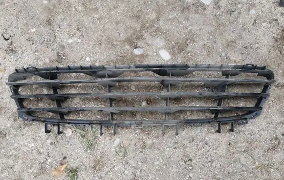 Opel Astra H Front bumper lower grill 24460271 375768702