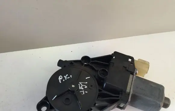 Ford Fiesta Front door window regulator motor 8A6114A389A