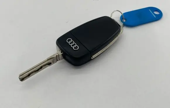 Audi A6 S6 C6 4F Ignition key/card 4F0837220D