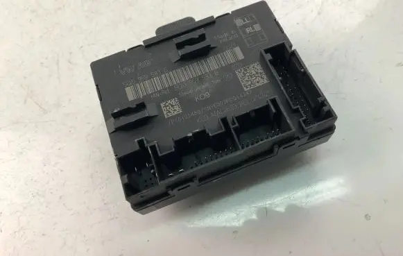 Volkswagen Golf VII Other control units/modules 5Q0959593E