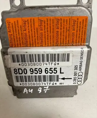 Audi A4 S4 B5 8D Airbag control unit/module 8D0959655L D030B0074TFQ 0030B0074TF0