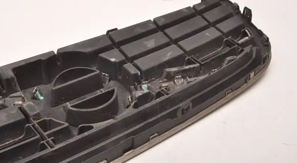 Volvo V50 Front grill 31290537