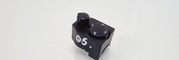Audi A4 S4 B5 8D Wing mirror switch 03240034 8D0959565A