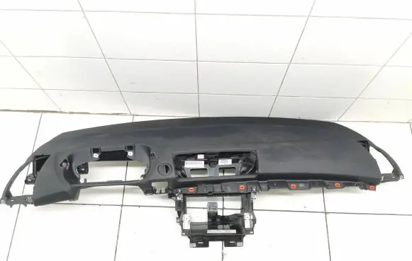 BMW 1 E81 E87 Dashboard 399113224039 06b2765b2175j 750640