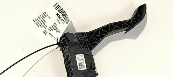 Volkswagen PASSAT B8 Pedal assembly 5Q1723503K