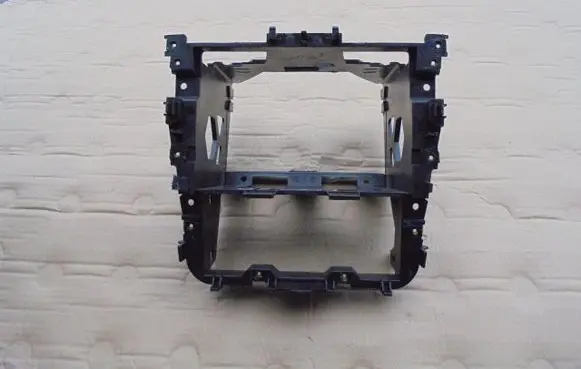 Radio/GPS head unit trim