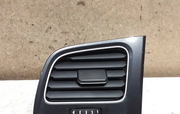 Volkswagen Golf VII Dashboard side air vent grill/cover trim 5G1819703H 5G1819709 5G1819247