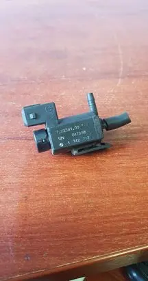 BMW 5 E60 E61 Vacuum valve 1742712
