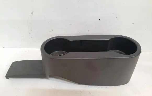 Cup holder front