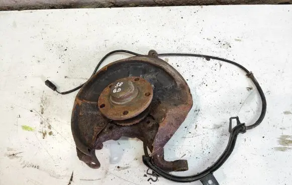 Audi A4 S4 B6 8E 8H Rear wheel hub
